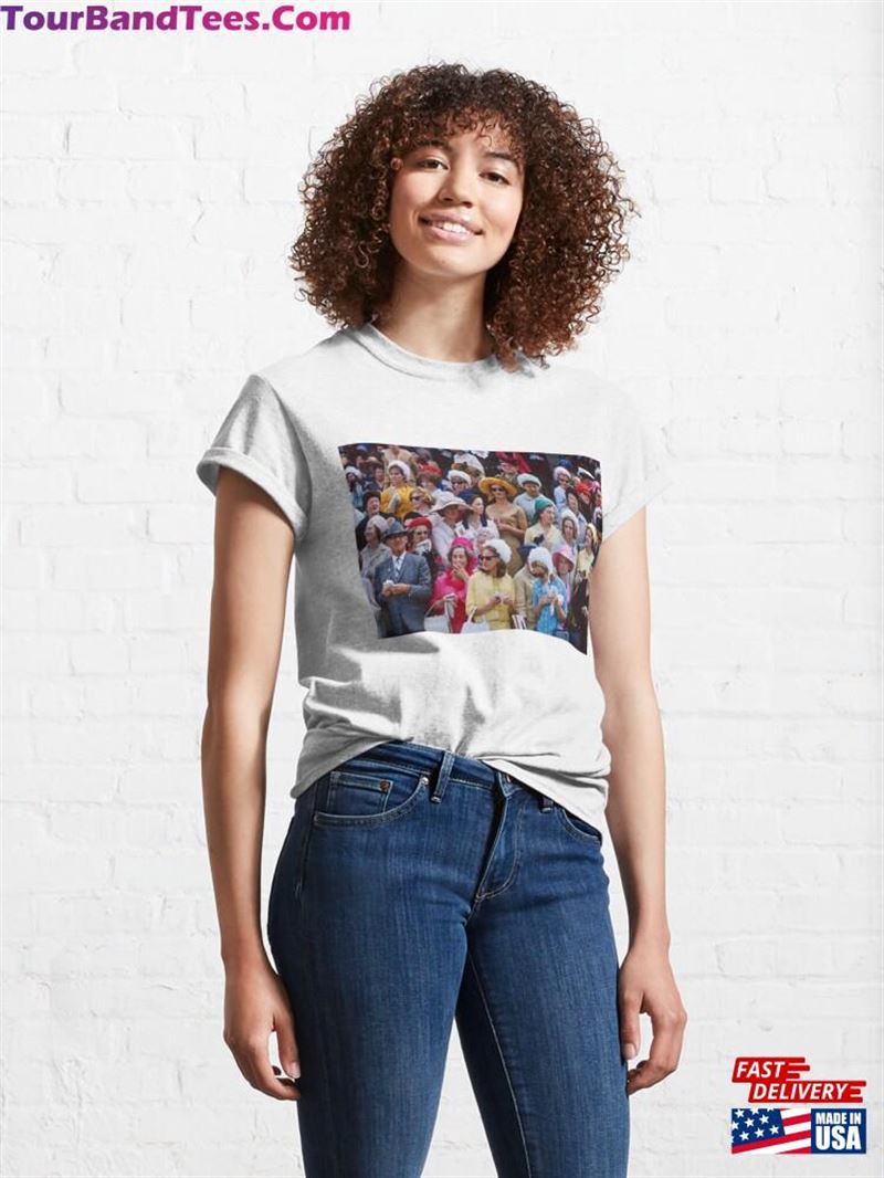 A Day At The Races Classic T-Shirt Unisex 29Uf193059 – Utopia Fashion