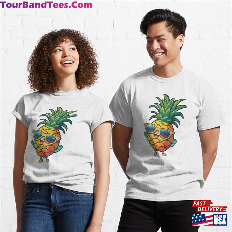 Cute Happy Dancing Pineapple Classic T-Shirt Hoodie Unisex 29Uf194109 – Utopia Fashion