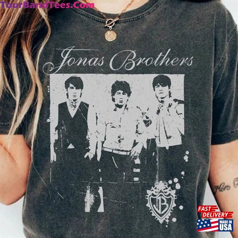 Jonas Brothers Vintage Shirt Five Albums One Night Tour Movie Graphic Tee Sweatshirt Classic 29Uf192704 – Utopia Fashion