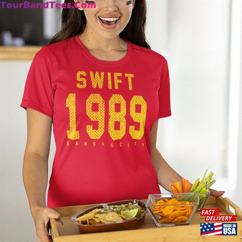 Swift Kansas City Fan Football Party Funny Outfit Cute Top Humor Tee Xs Classic T-Shirt 29Uf191571 – Utopia Fashion