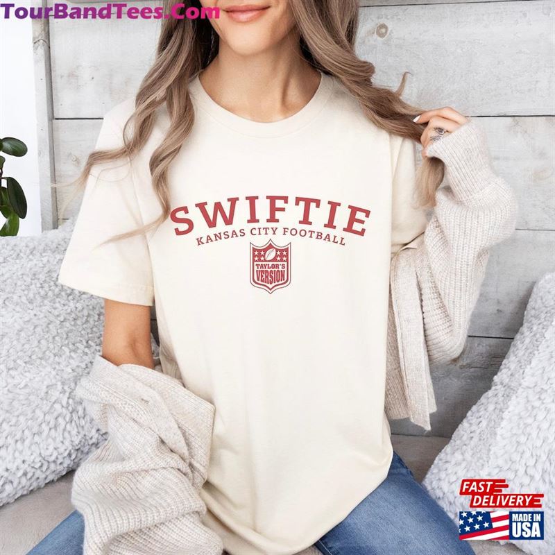 Taylor Swift Superbowl Tays Version Football T-Shirt Shirt Sweatshirt Unisex 29Uf192837 – Utopia Fashion