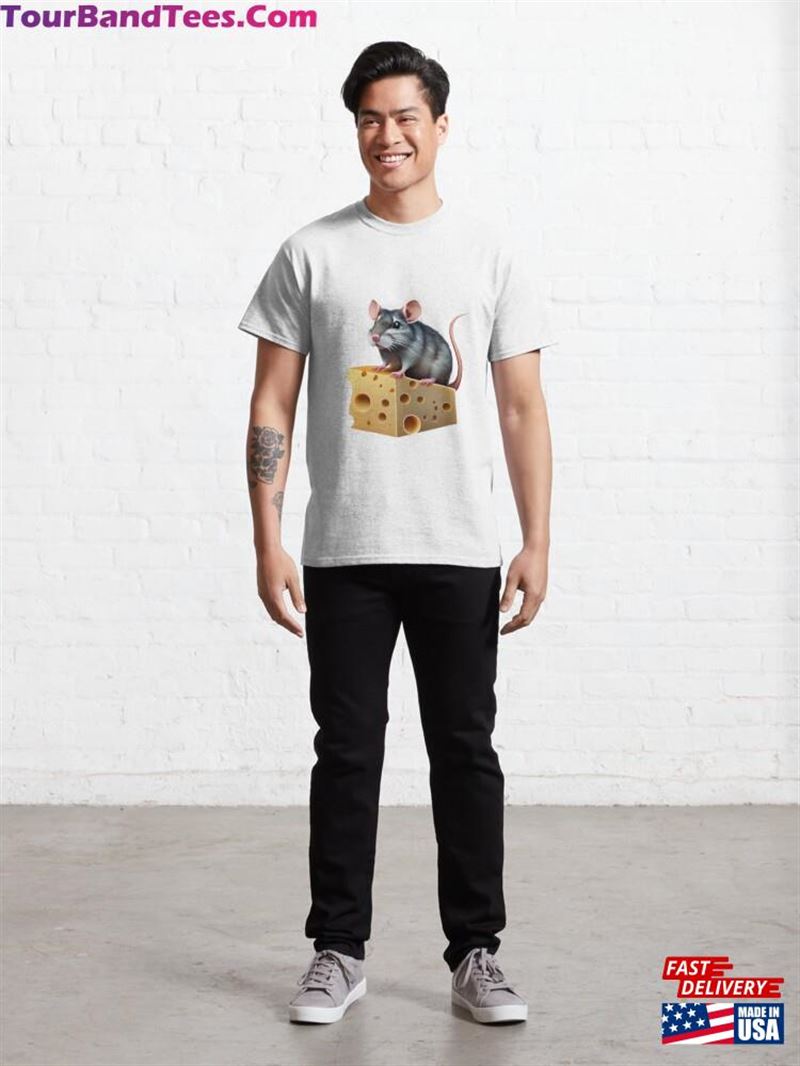 The Mouse Gets Cheese Classic T-Shirt Hoodie 29Uf194339 – Utopia Fashion