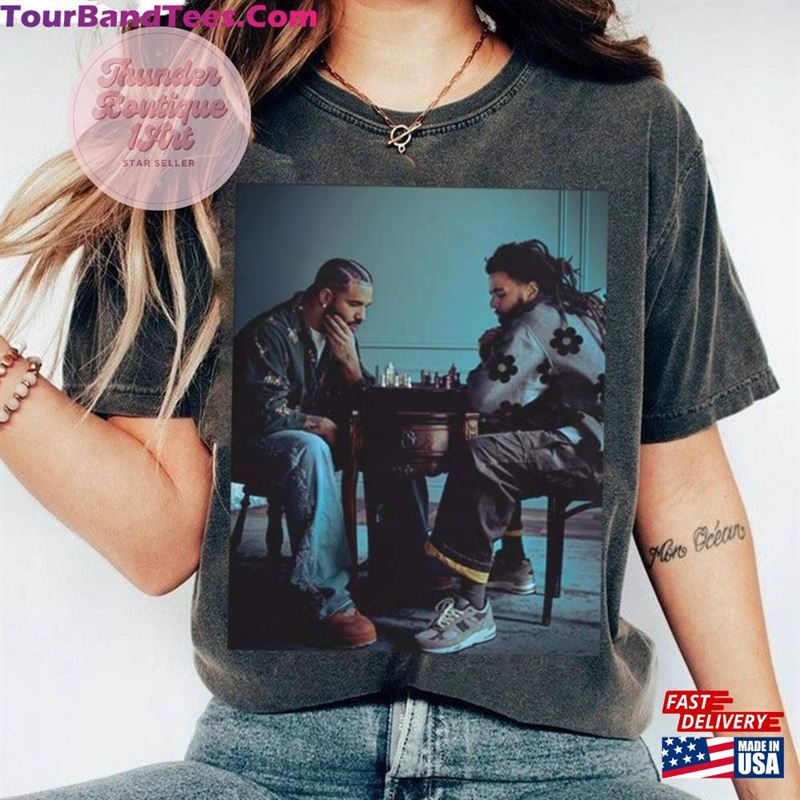 Vintage Drake J Cole It’S All A Blur Tour Shirt Retro Big As The What 90S Rap Hip Hop Sweatshirt Unisex T-Shirt 29Uf193158 – Utopia Fashion